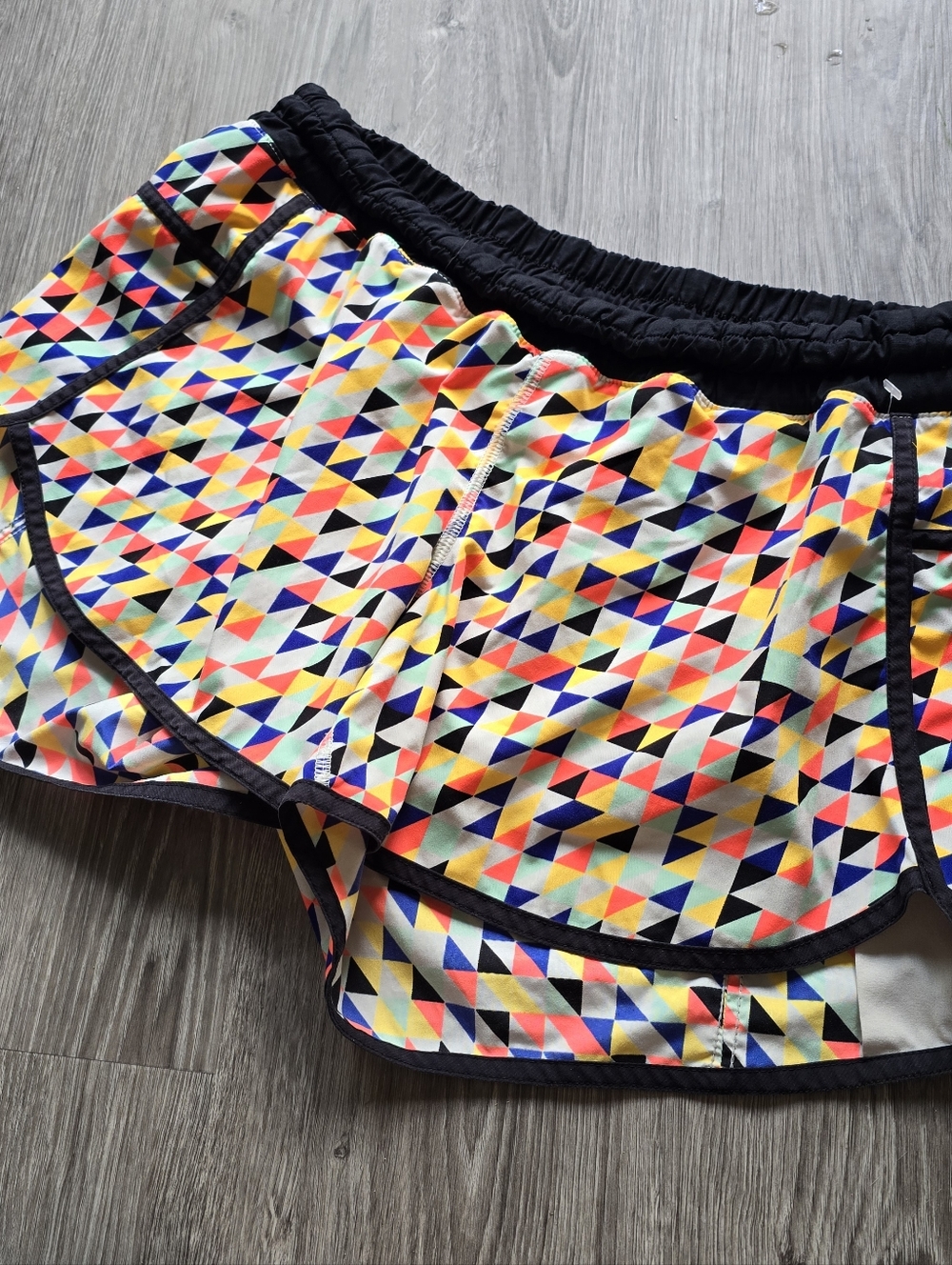 Seawheeze 2013 Lululemon Track Attack Short Geometric Mosaic Stained Glass Large